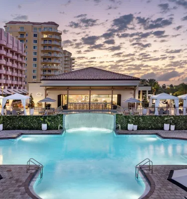 vinoy pool