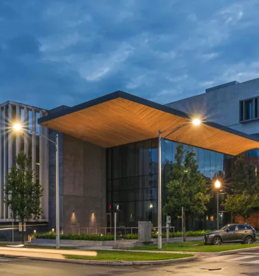 An exterior shot of the Museum of the American Arts and Crafts Movement at night