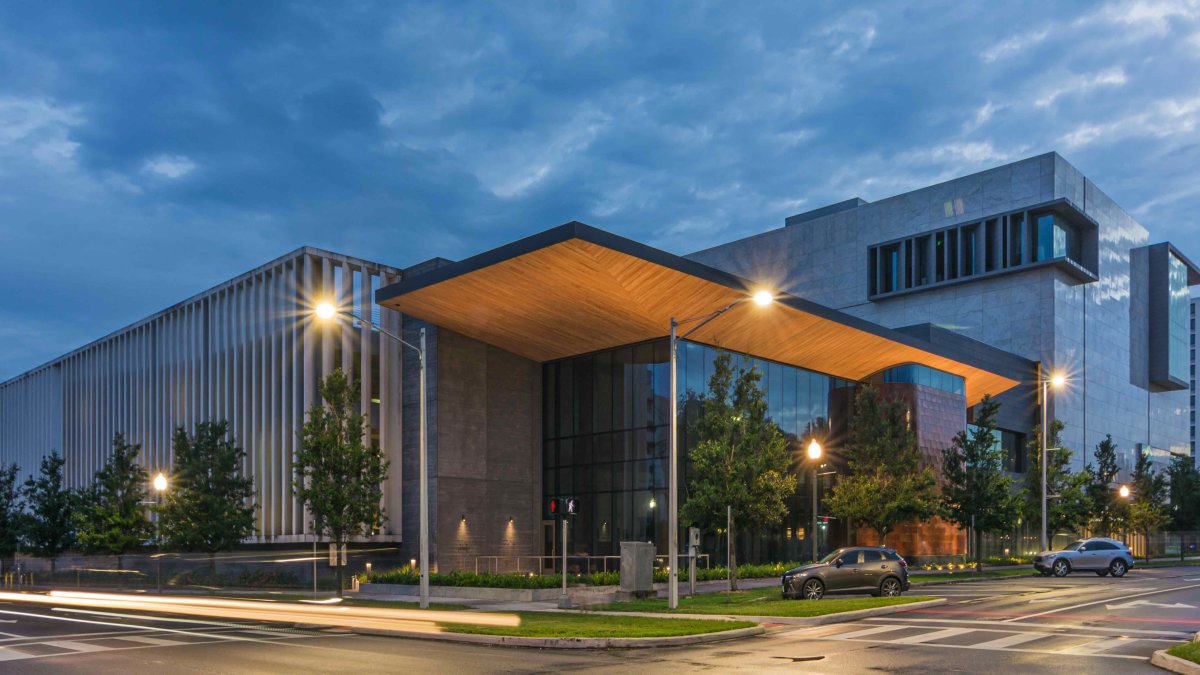 An exterior shot of the Museum of the American Arts and Crafts Movement at night