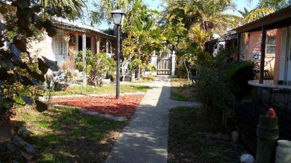 Changing Tides Cottages of Madeira Beach