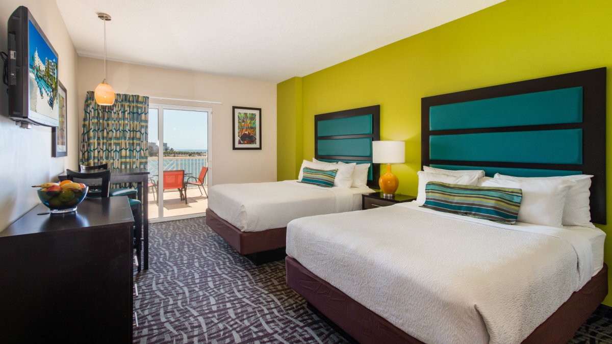 Luxury Gulfside Room