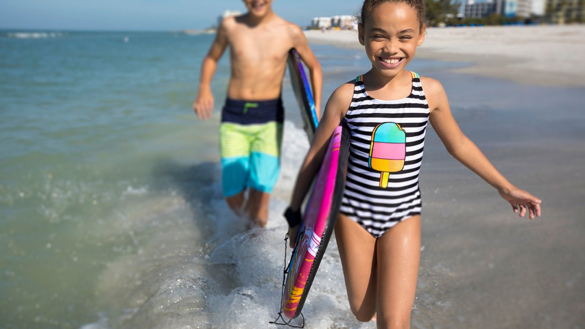 Plunge in the warm waters of the Gulf