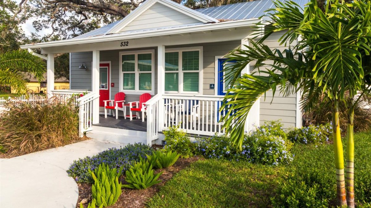 Beyond The Wall Bed and Breakfast